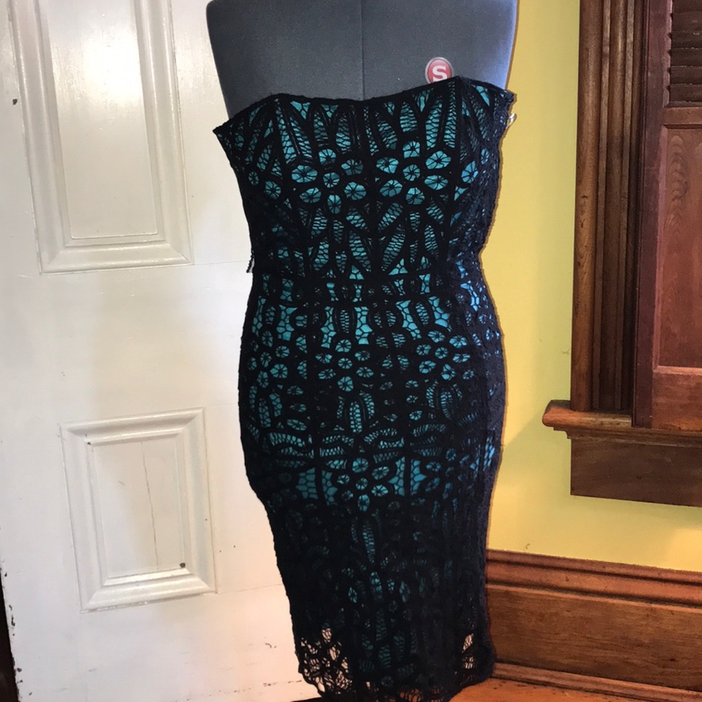 Stunning Betsy Johnson crochet dress